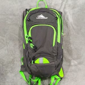 High Sierra Hydration Camelback 2L